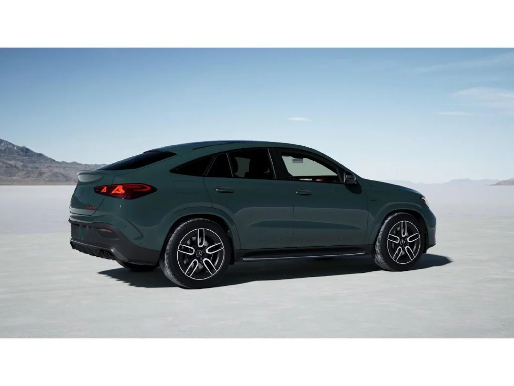 New 2027 Green Mercedes-Benz  image 19