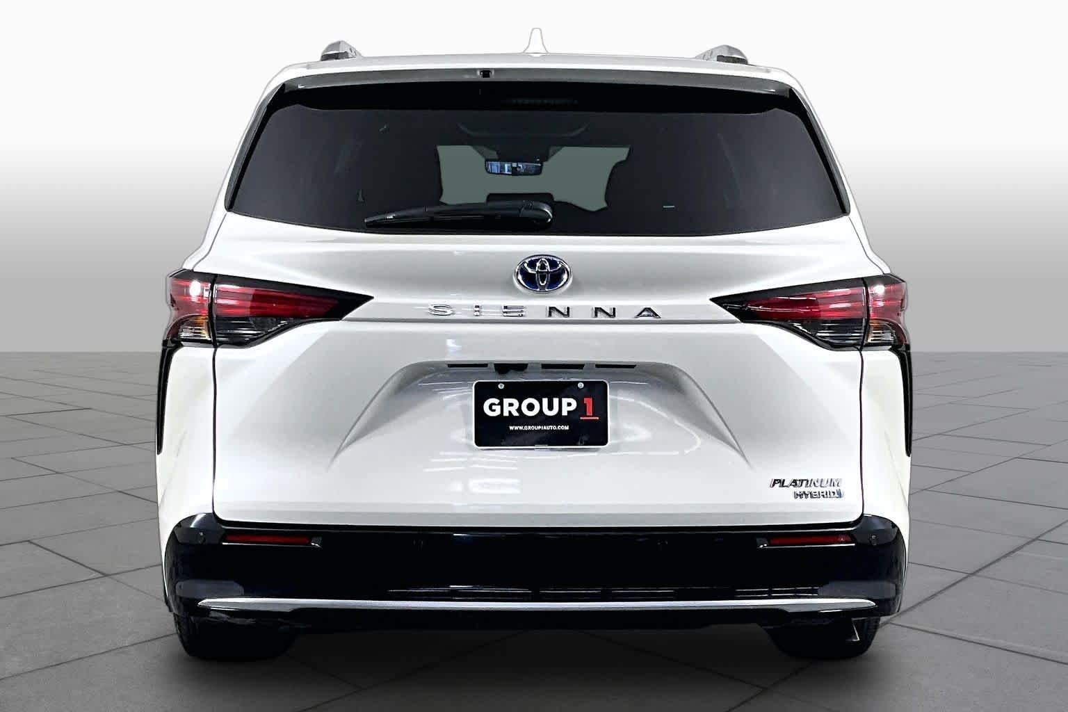 2021 Toyota Sienna Platinum - Photo 5