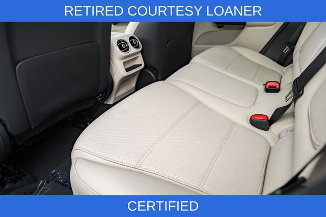 Certified Used 2026 White Mercedes-Benz GLC 300 image 33