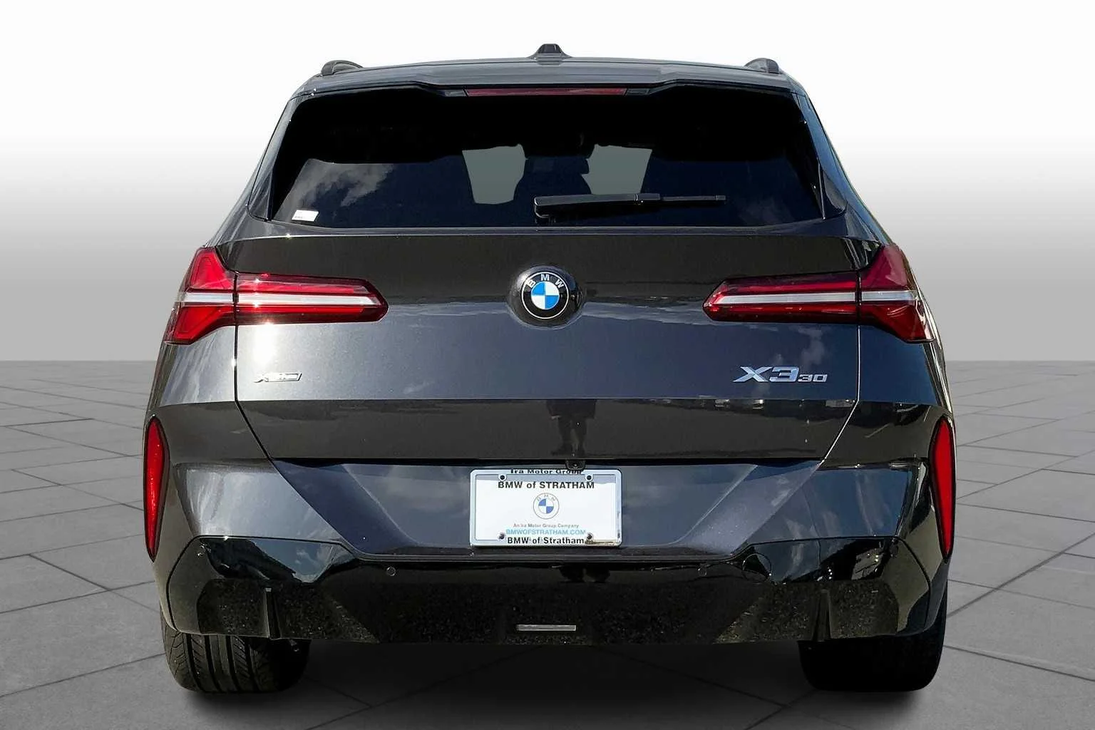 New 2026 Dark Graphite Metallic BMW 30 xDrive image 4
