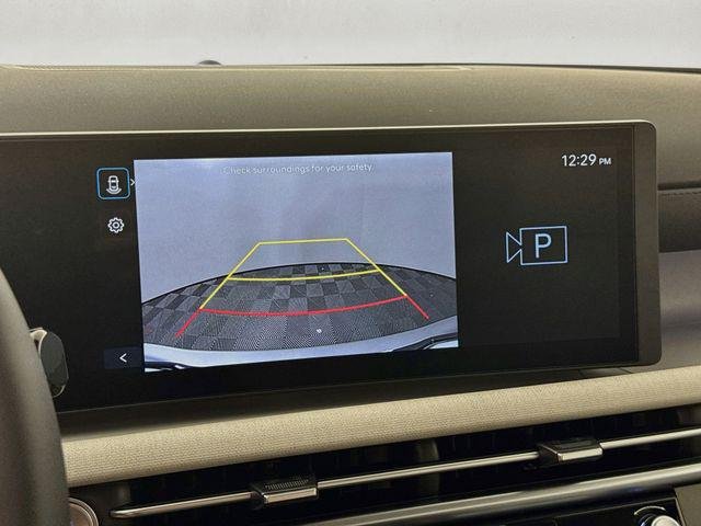 New 2026 Silver Hyundai SEL Premium FWD image 23