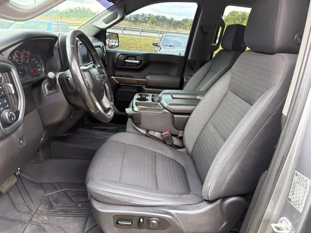 Used 2019 Gray Chevrolet RST image 18