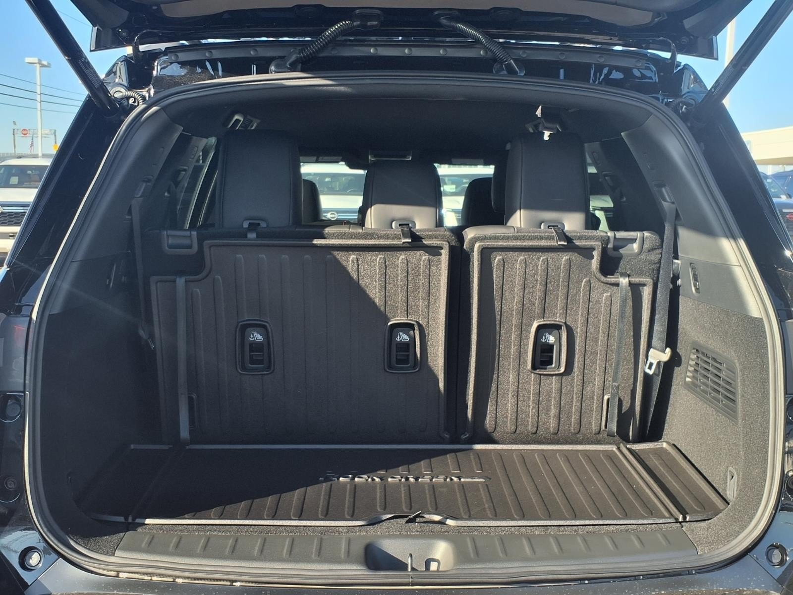 2026 Nissan Pathfinder Rock Creek® Black at Robbins Nissan