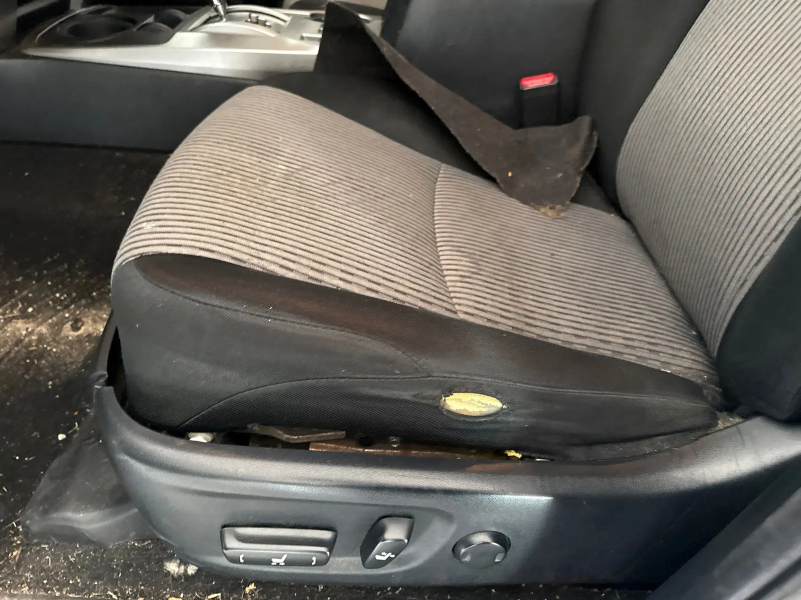 Used 2014 Silver Toyota SR5 image 14