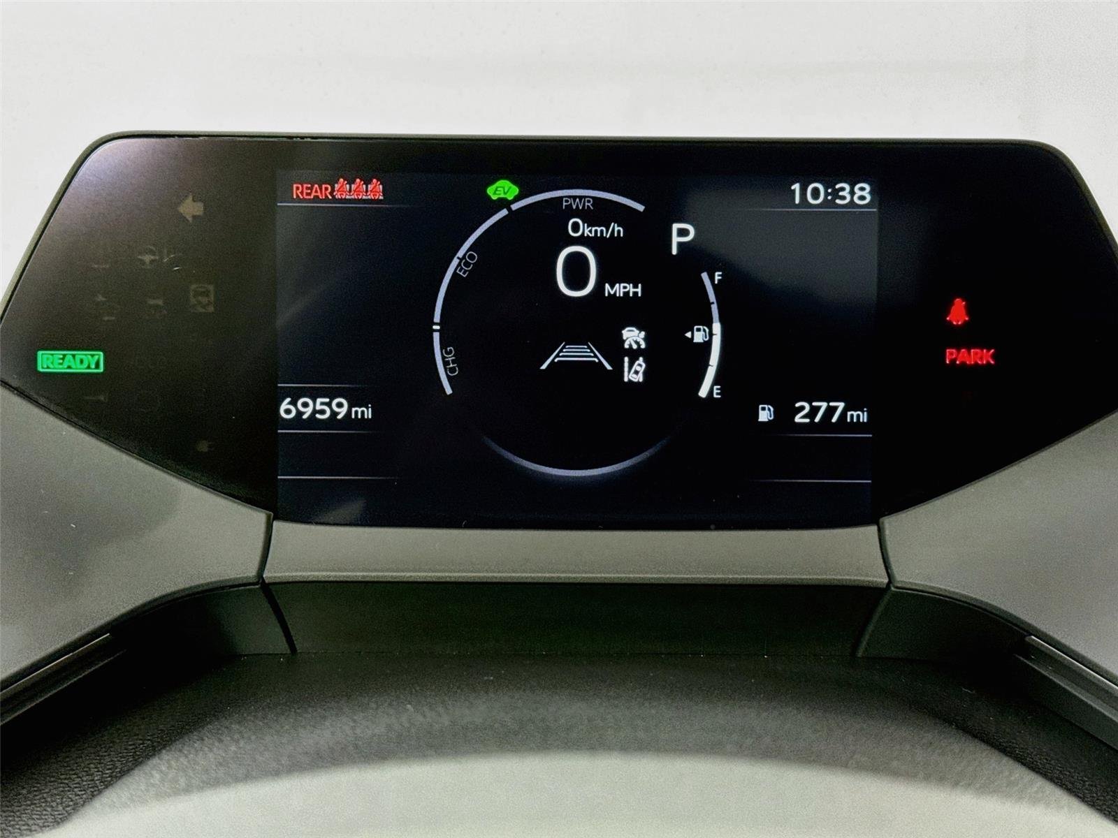 Used 2025 Wind Chill Pearl Toyota LE image 18