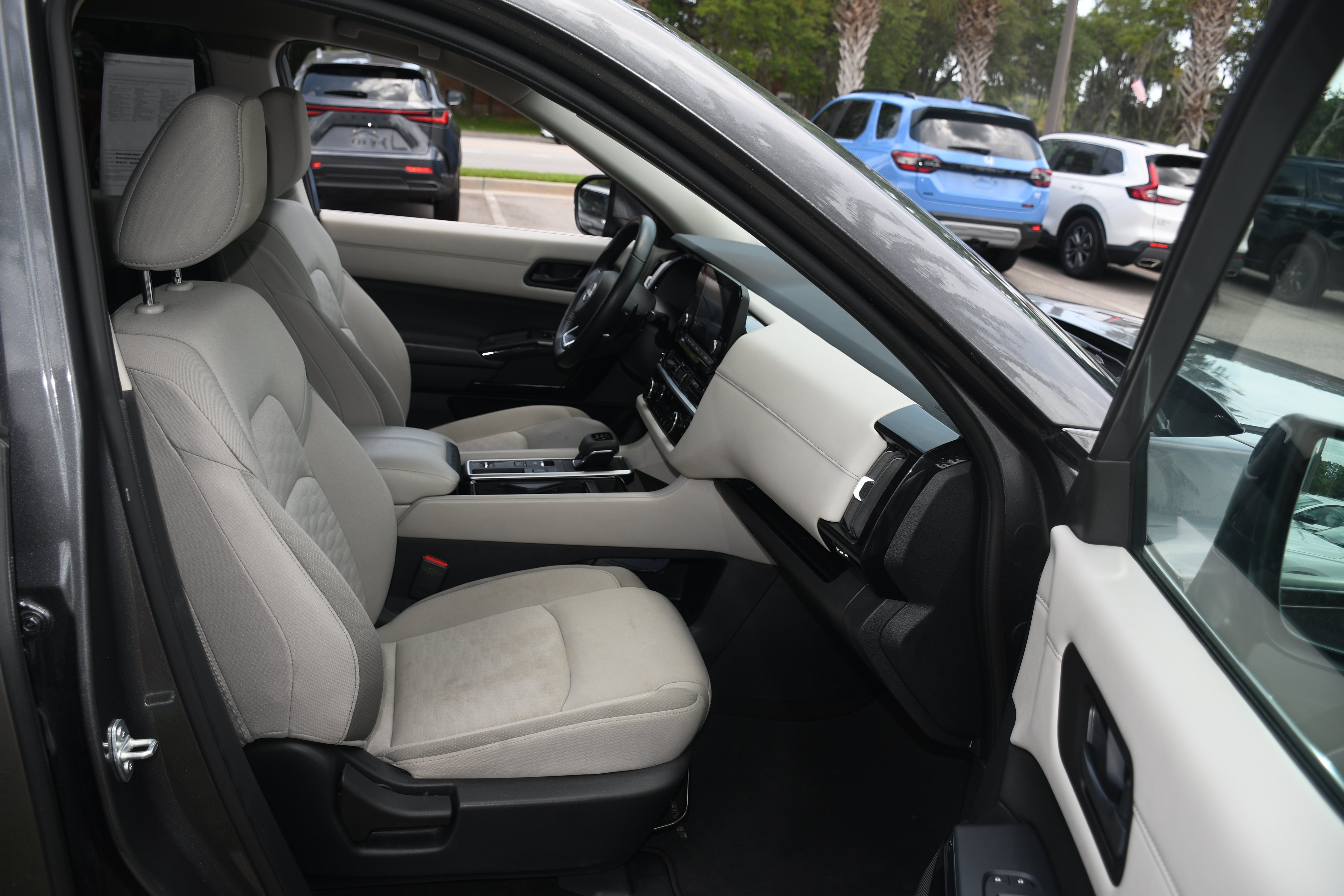 Used 2024 Gray Nissan SV image 20