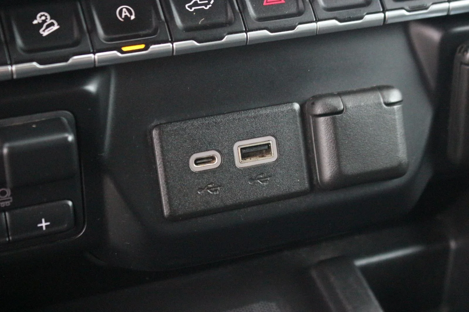 Used 2019 CARDINAL RED GMC SLT image 33