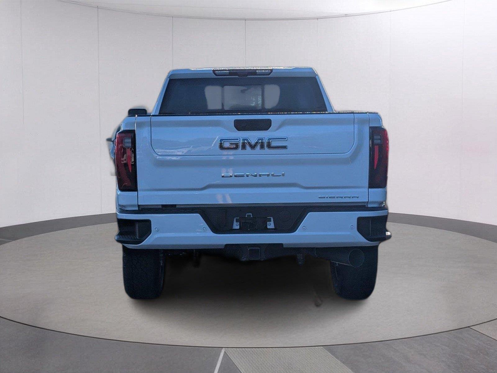 New 2026 Summit White GMC Denali Ultimate image 4