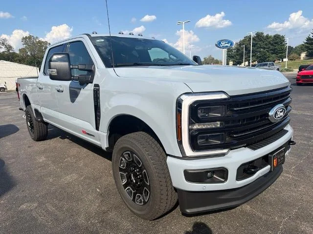 New 2027 Glacier Gray Metallic Tri-Coat Ford F-350® Platinum® image 38