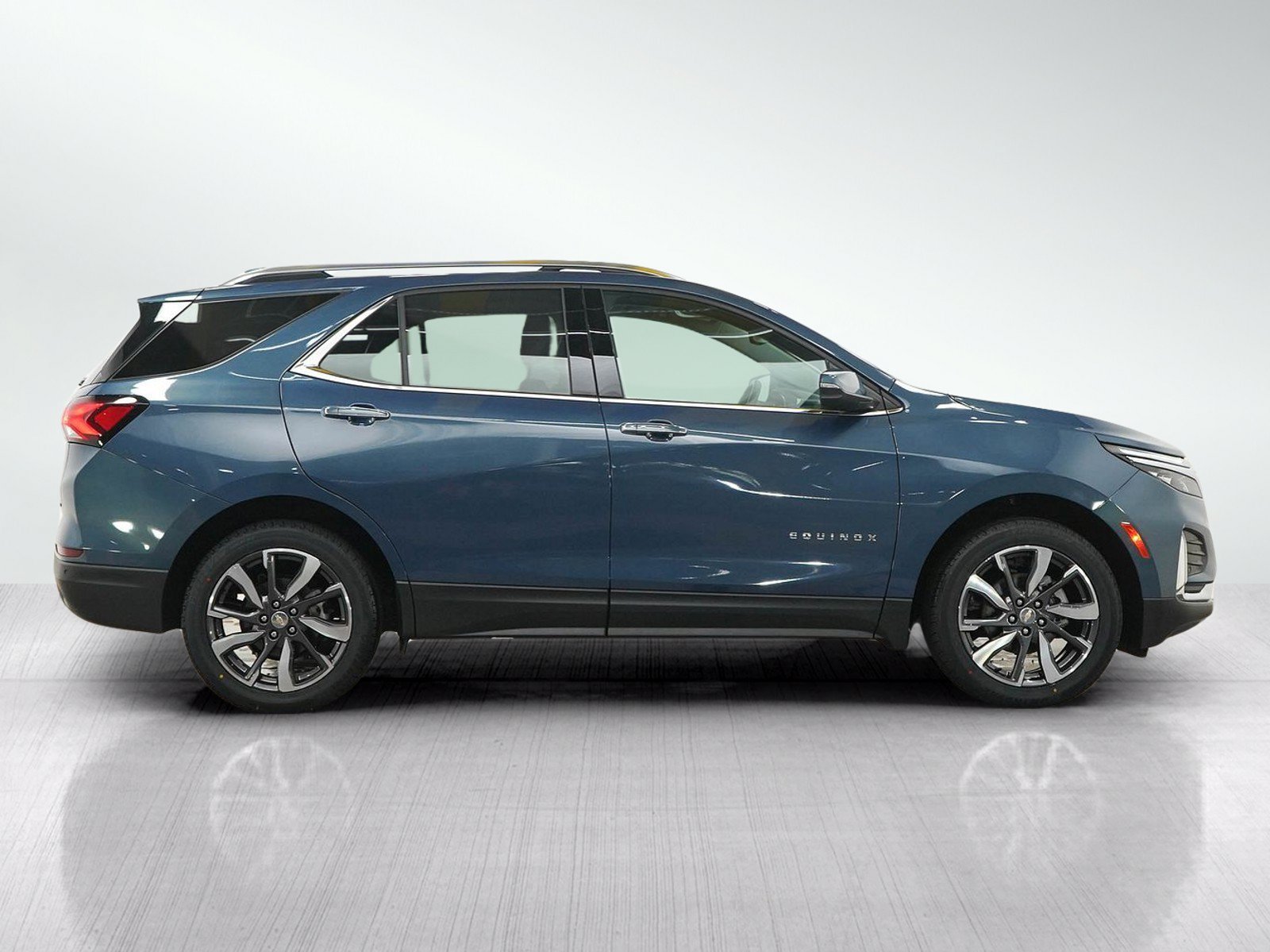 Used 2024 Lakeshore Blue Metallic Chevrolet Premier image 6