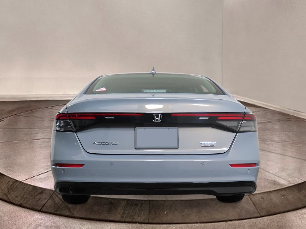 New 2026 Urban Gray Pearl Honda Touring image 4