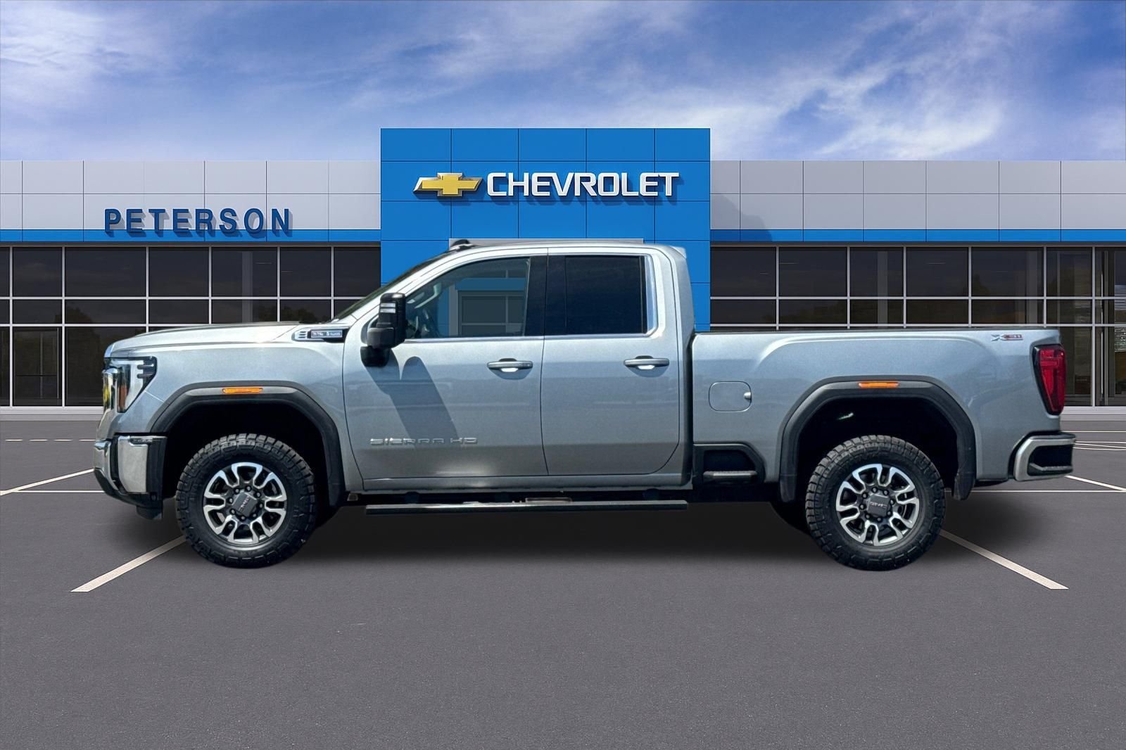 Used 2024 Gray GMC SLE image 7