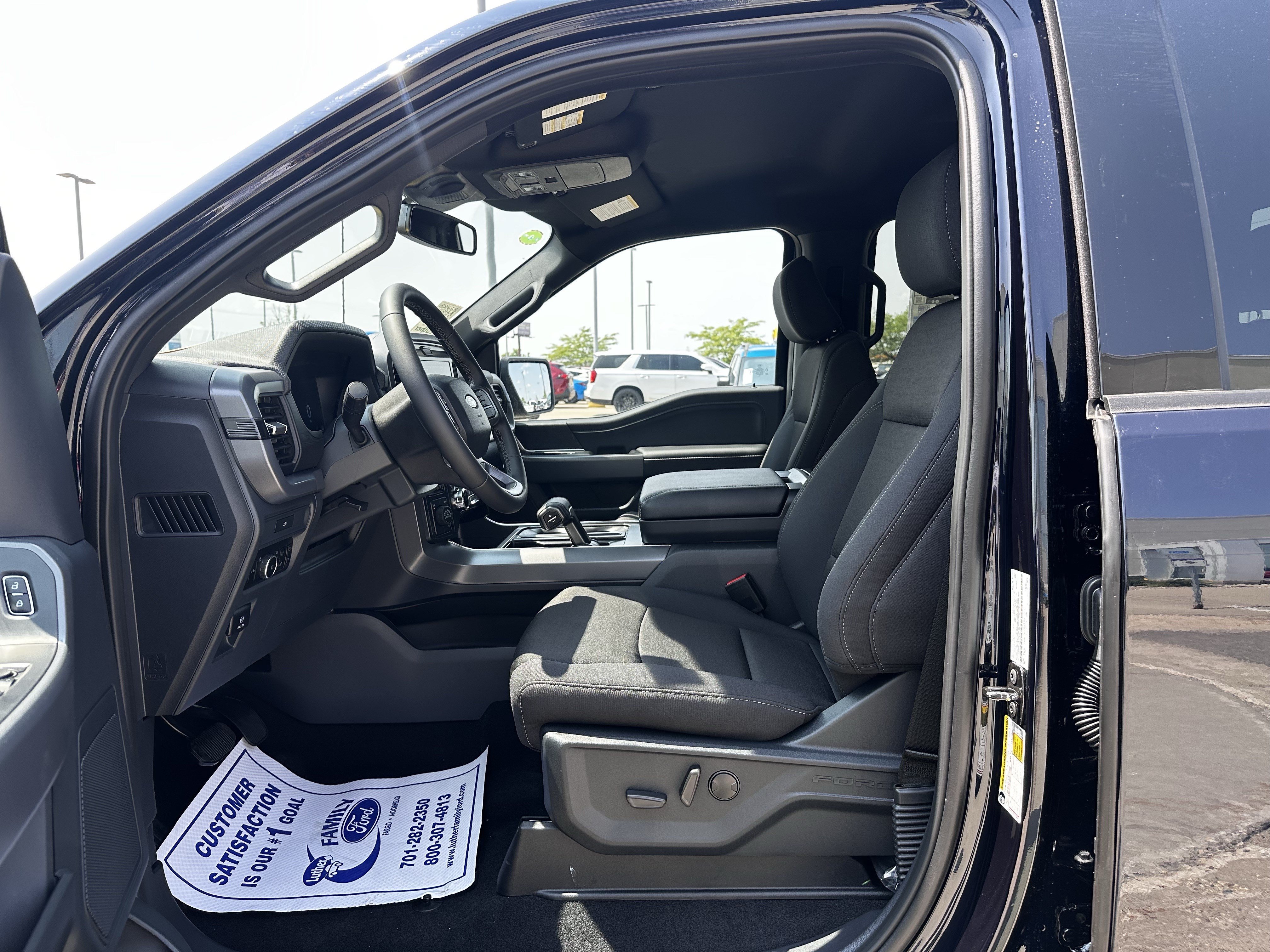 New 2026 Antimatter Blue Metallic Ford XLT image 5
