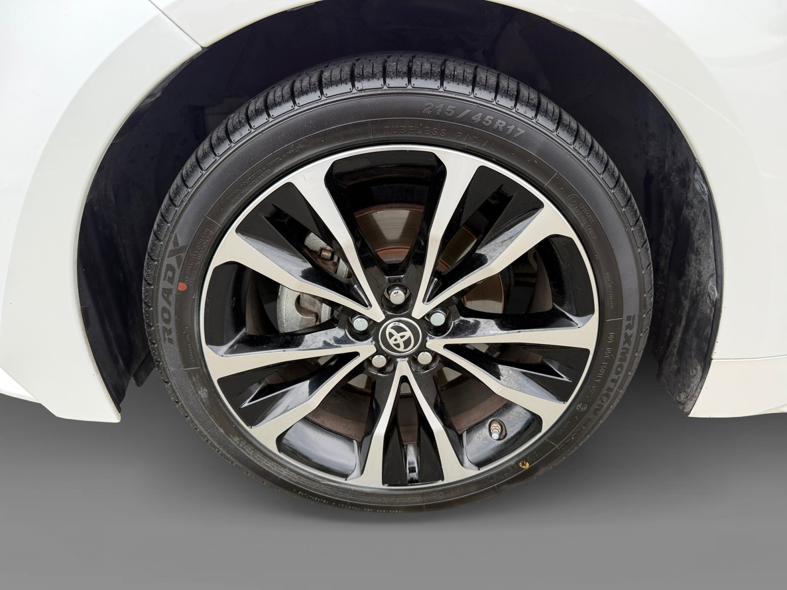 Used 2020 Blizzard Pearl Toyota LE image 9