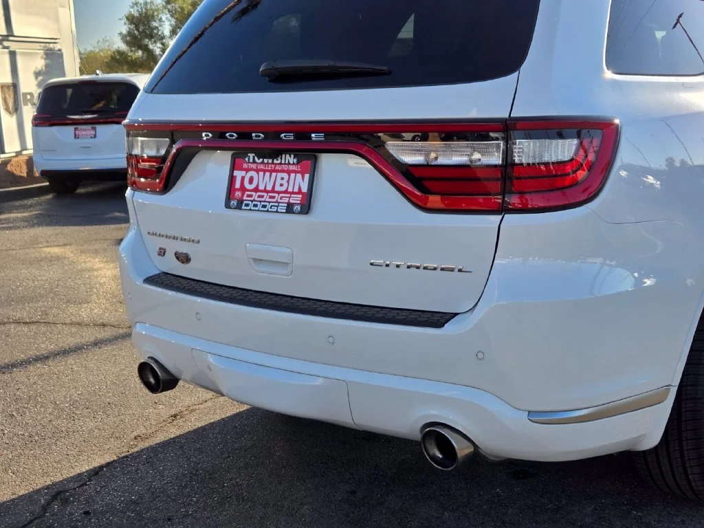 Used 2022 White Dodge Citadel image 5