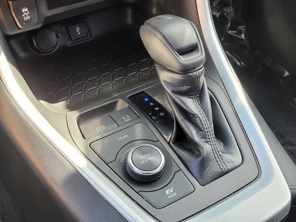 Used 2021 Black Toyota LE image 22