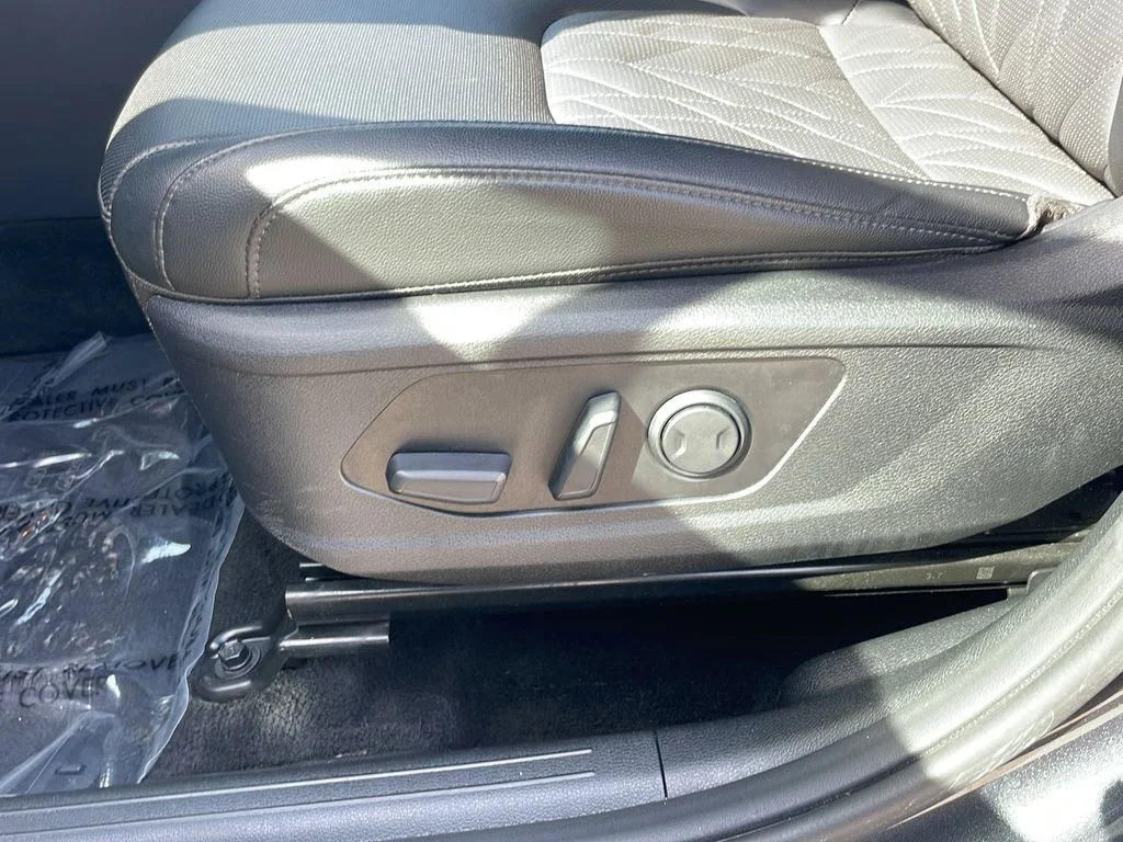 Used 2024 Gray Kia X-Line image 32