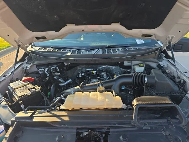 Used 2022 White Ford XLT image 29