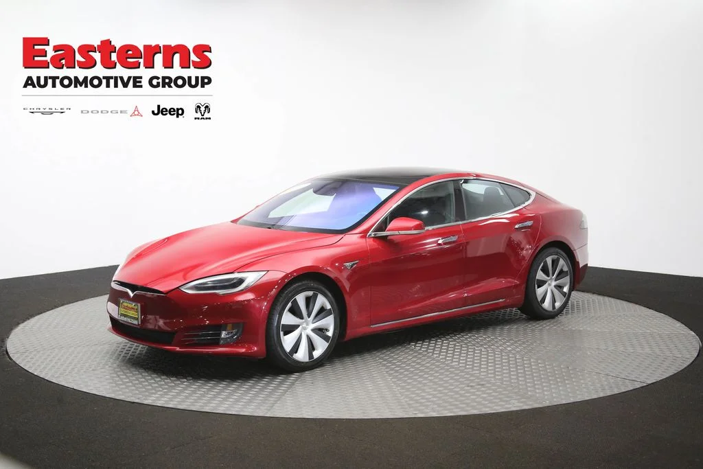 Used 2020 Red Tesla Long Range Plus image 52