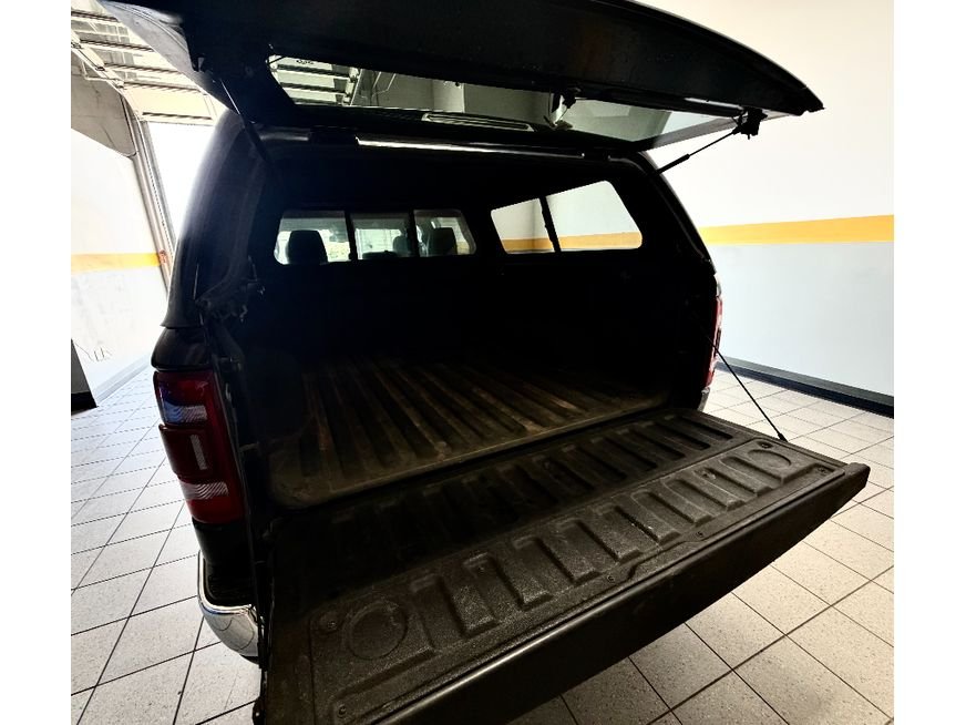 Used 2019 Diamond Black Crystal Pearlcoat Ram Longhorn image 9