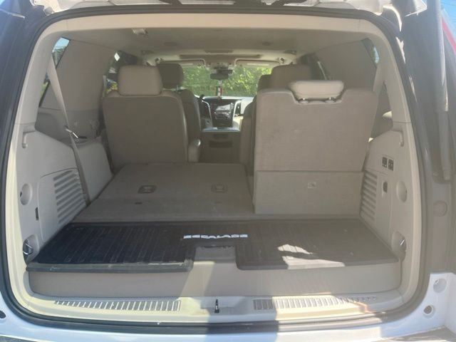 Used 2020 White Cadillac Luxury image 10