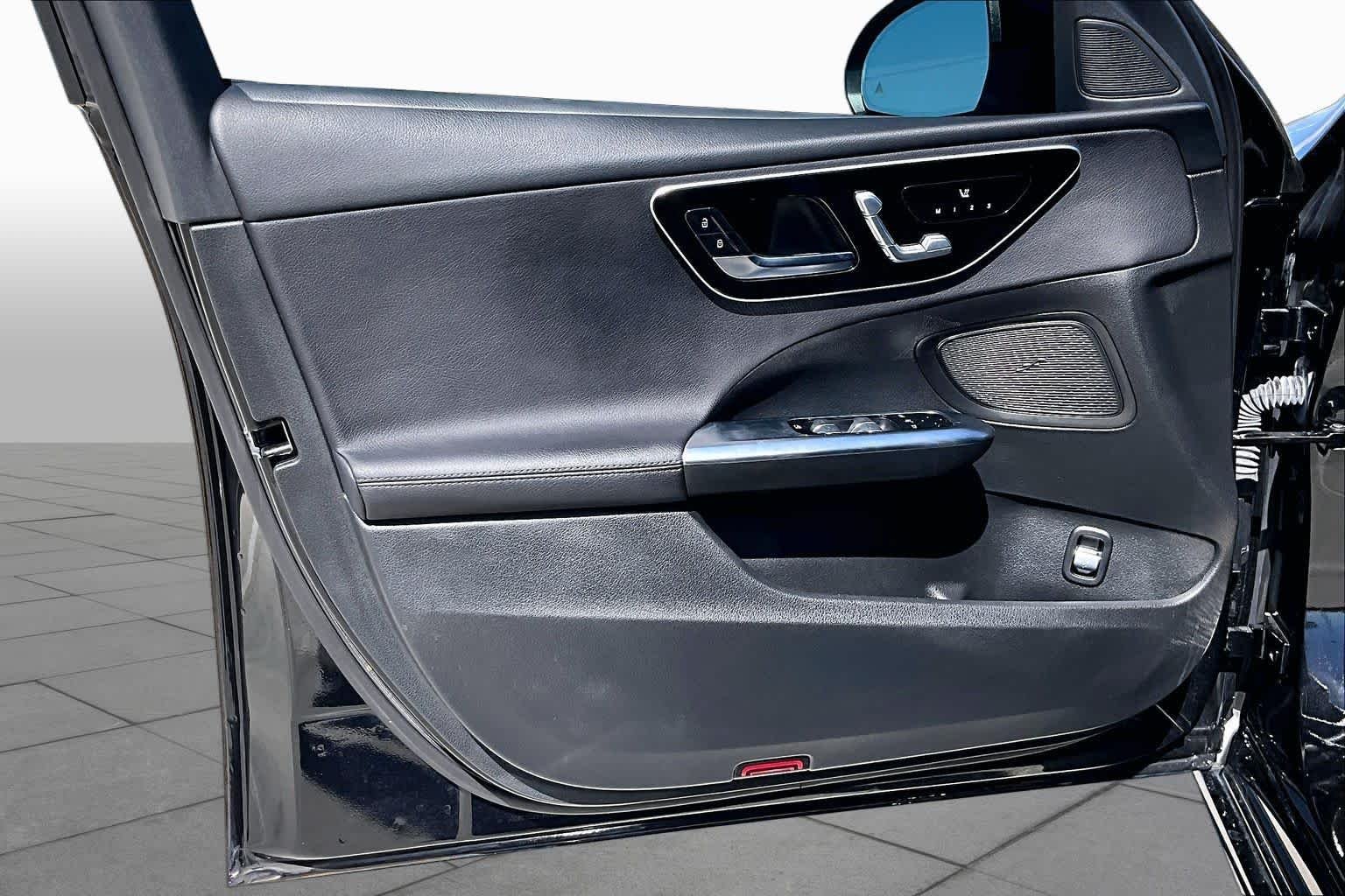 Used 2025 Black Mercedes-Benz C 300 image 18