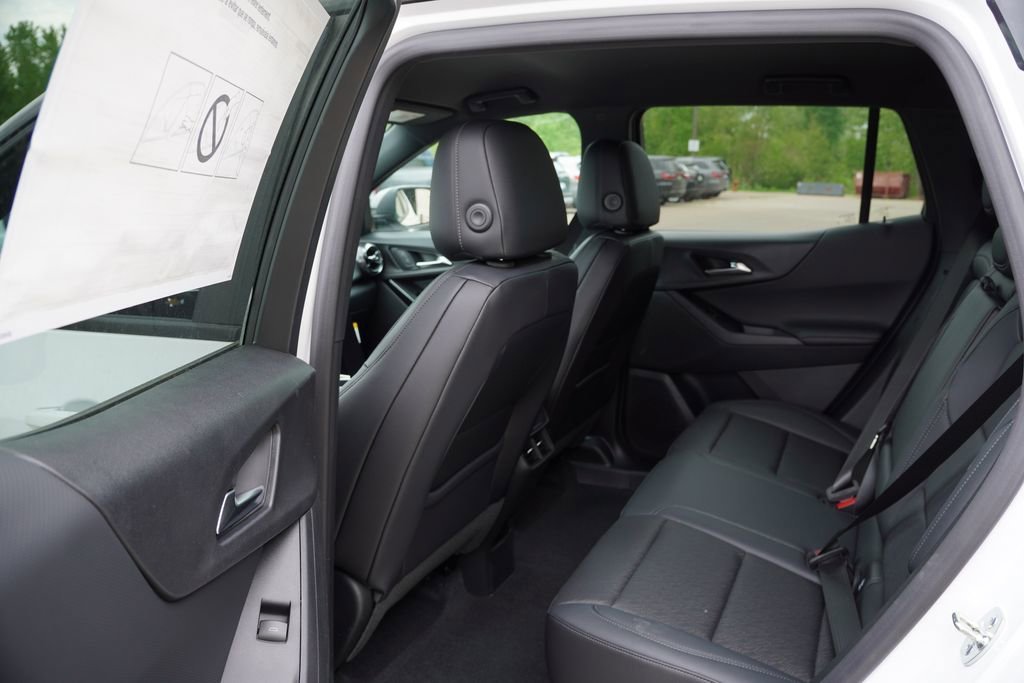 2026 Chevrolet Equinox LT - Photo 11