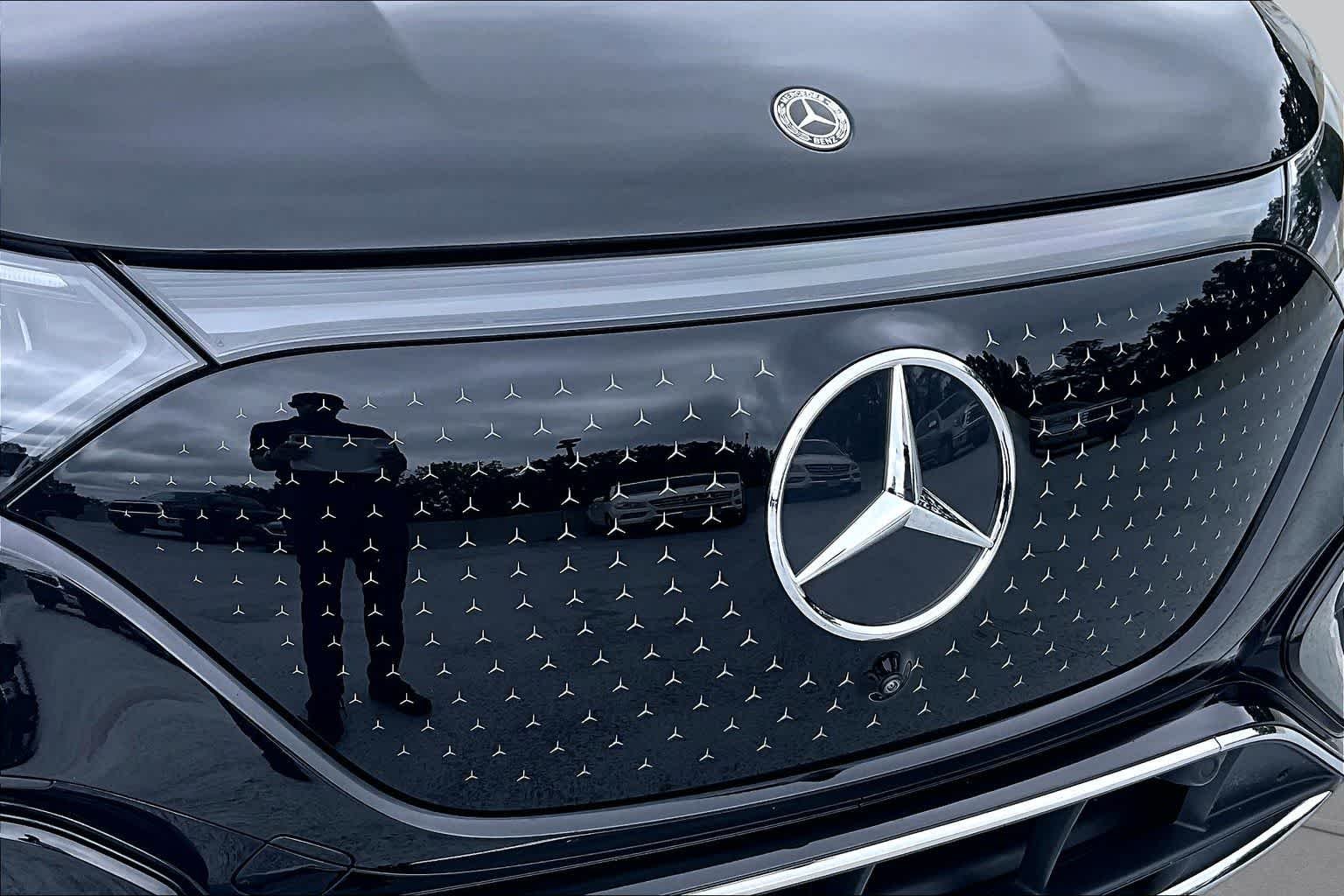 Used 2025 Obsidian Black Metallic Mercedes-Benz EQE 350+ image 28