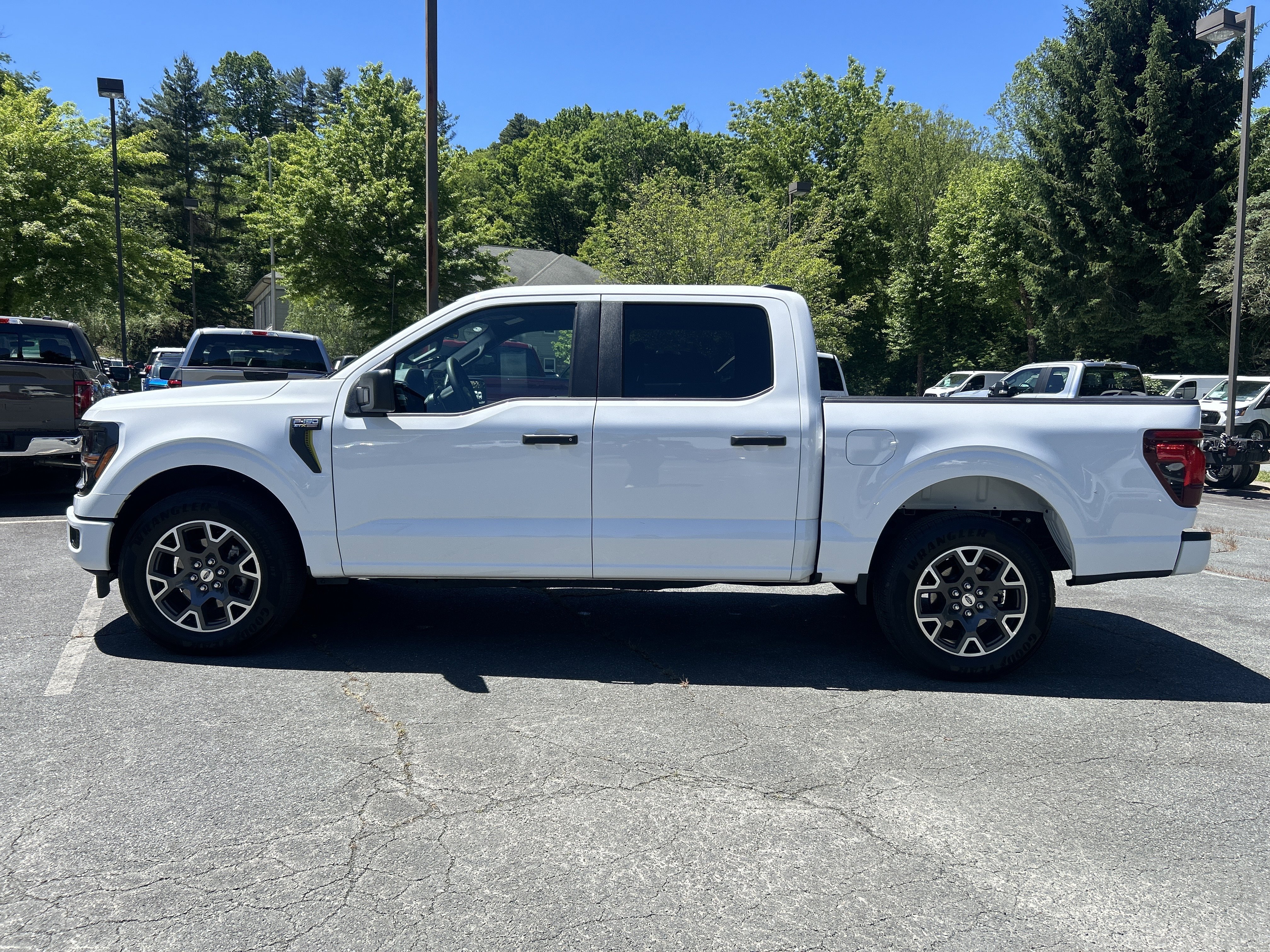 Used 2024 Oxford White Ford STX image 7
