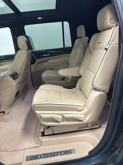 Certified Used 2021 SHADOW METALLIC Cadillac Premium Luxury image 19