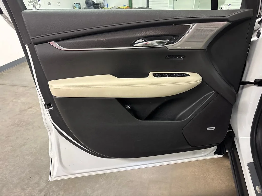 Used 2020 CRYSTAL WHITE TRICOAT Cadillac AWD Sport image 24
