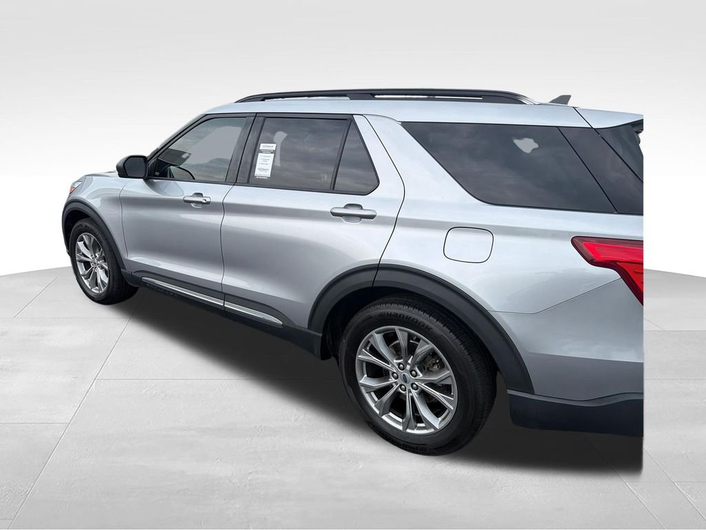 Used 2022 Silver Ford XLT image 3