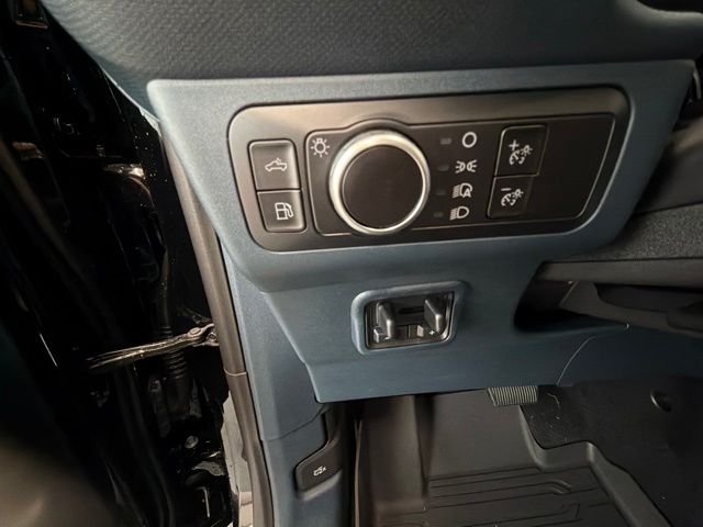 New 2026 Shadow Black Ford XLT image 24