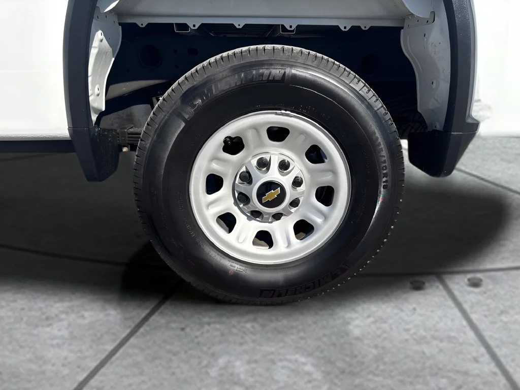 Used 2025 White Chevrolet Work Truck image 25