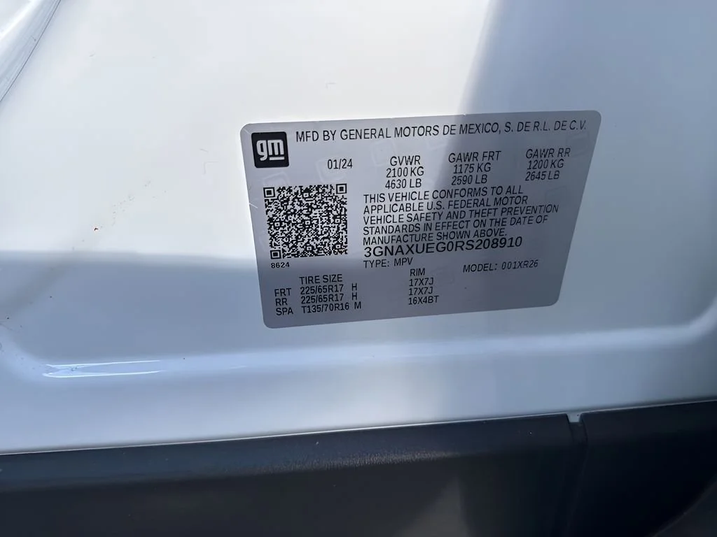 Used 2024 Summit White Chevrolet LT image 33