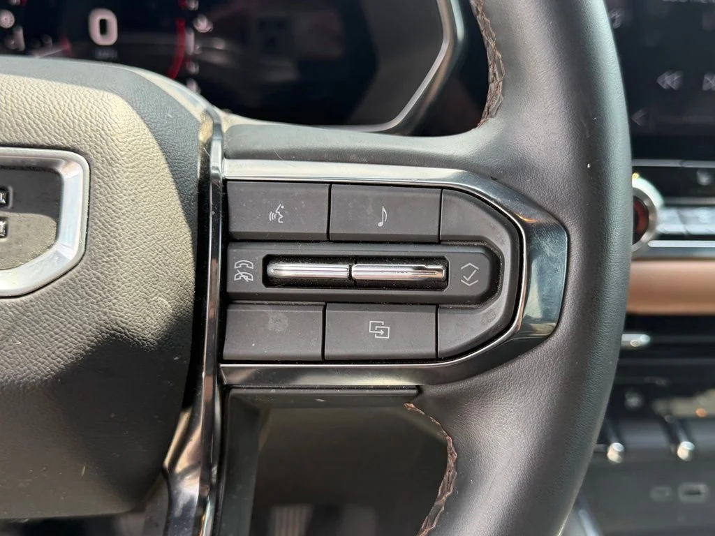 Used 2023 Black GMC AT4 image 19