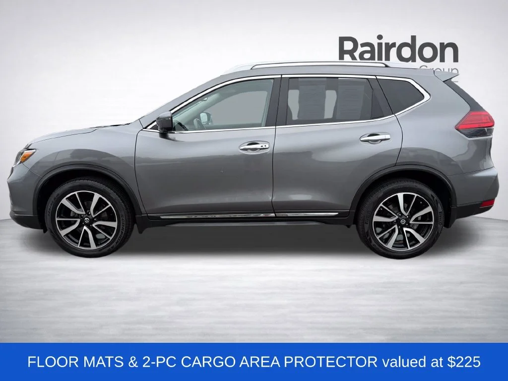Used 2017 Gun Metallic Nissan SL image 4