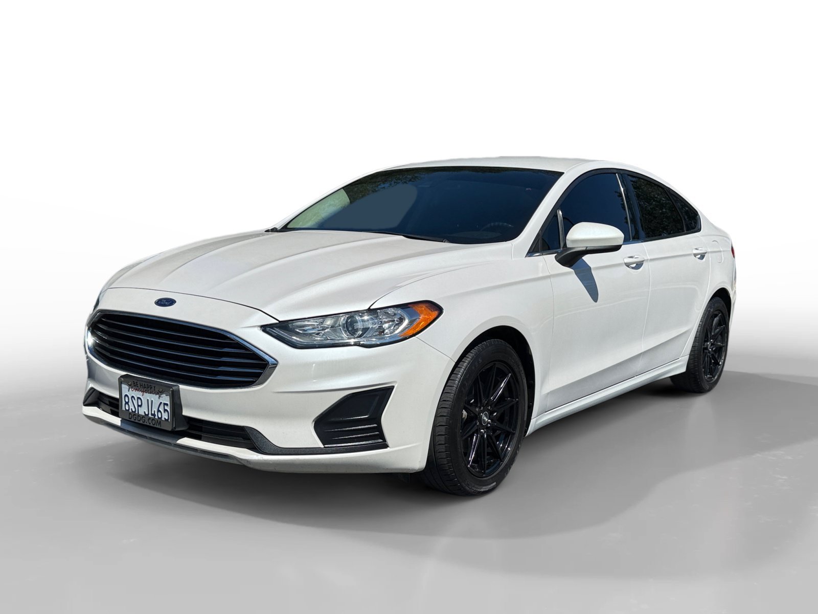 Used 2020 White Platinum Clearcoat Metallic Ford SE image 1