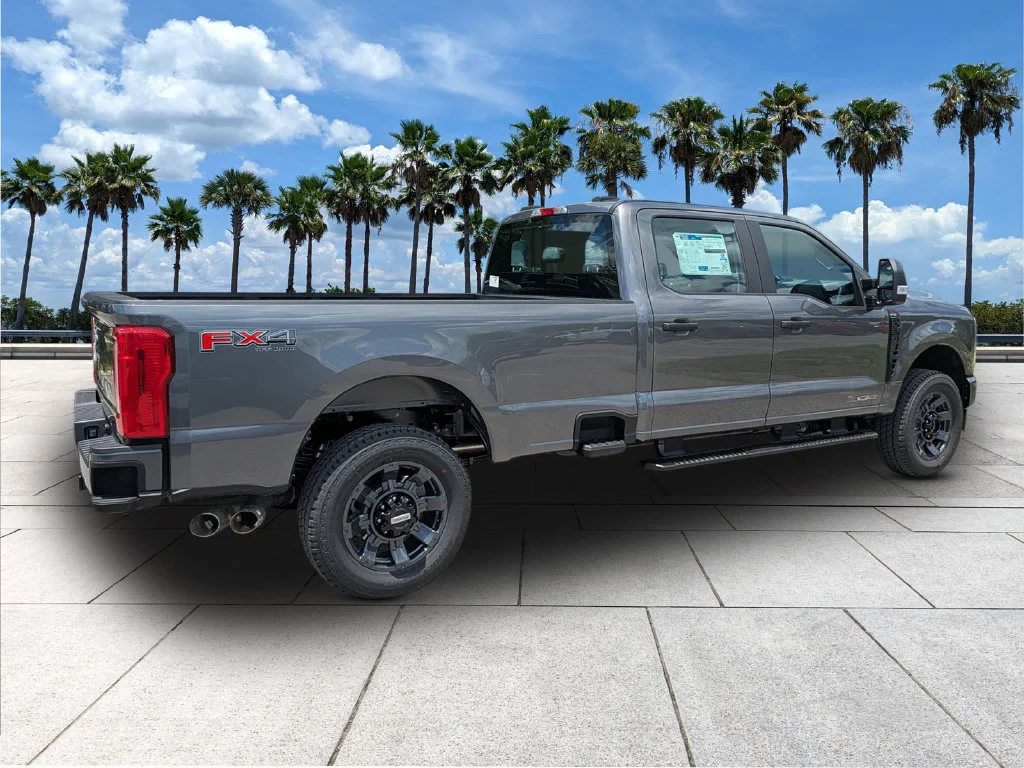New 2026 Gray Ford XL image 7