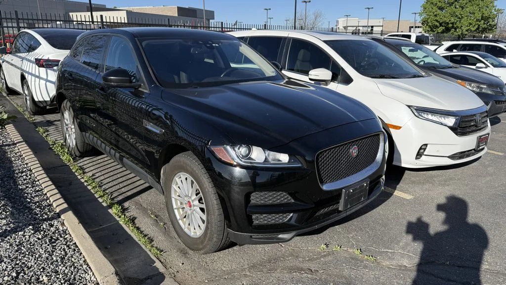 2017 Jaguar F-Pace Base