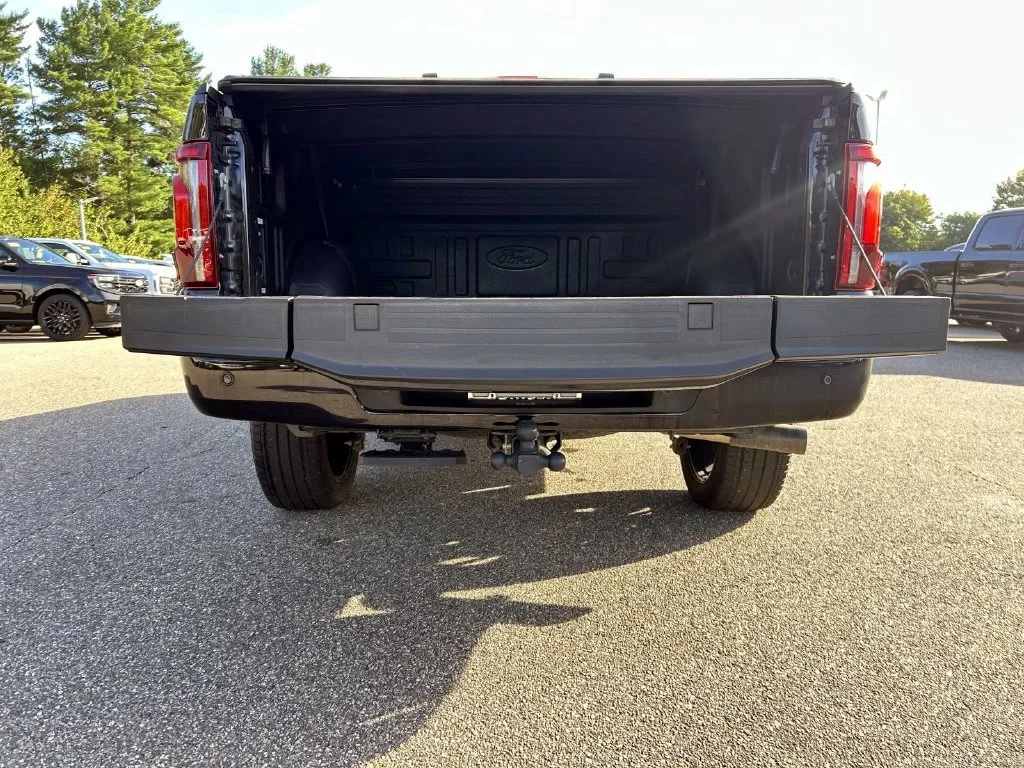Used 2025 Black Ford Platinum image 11