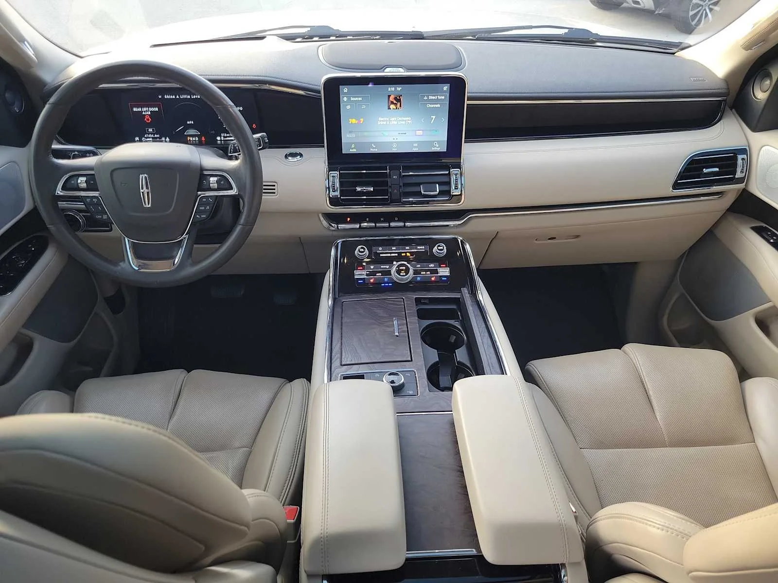 Used 2020 White Lincoln Reserve image 16