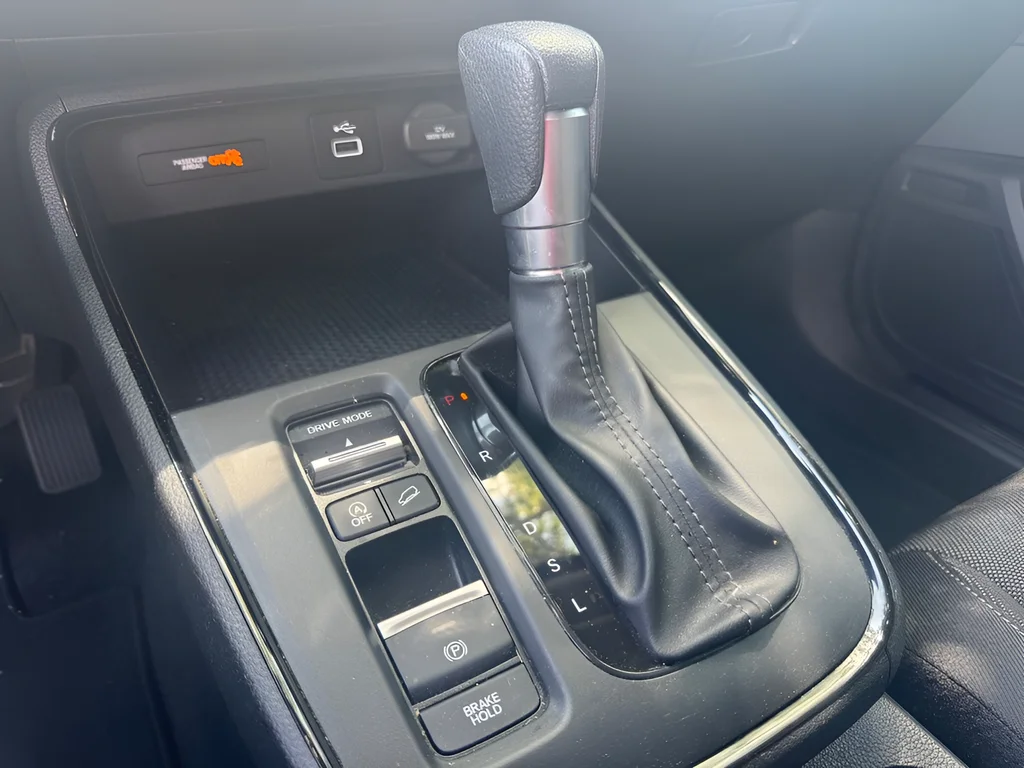 2024 Honda CR-V LX - Photo 28