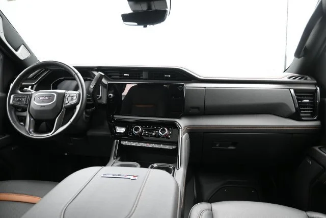 Used 2025 Summit White GMC AT4 image 21