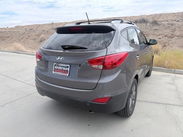 Used 2015 Gray Hyundai SE image 6