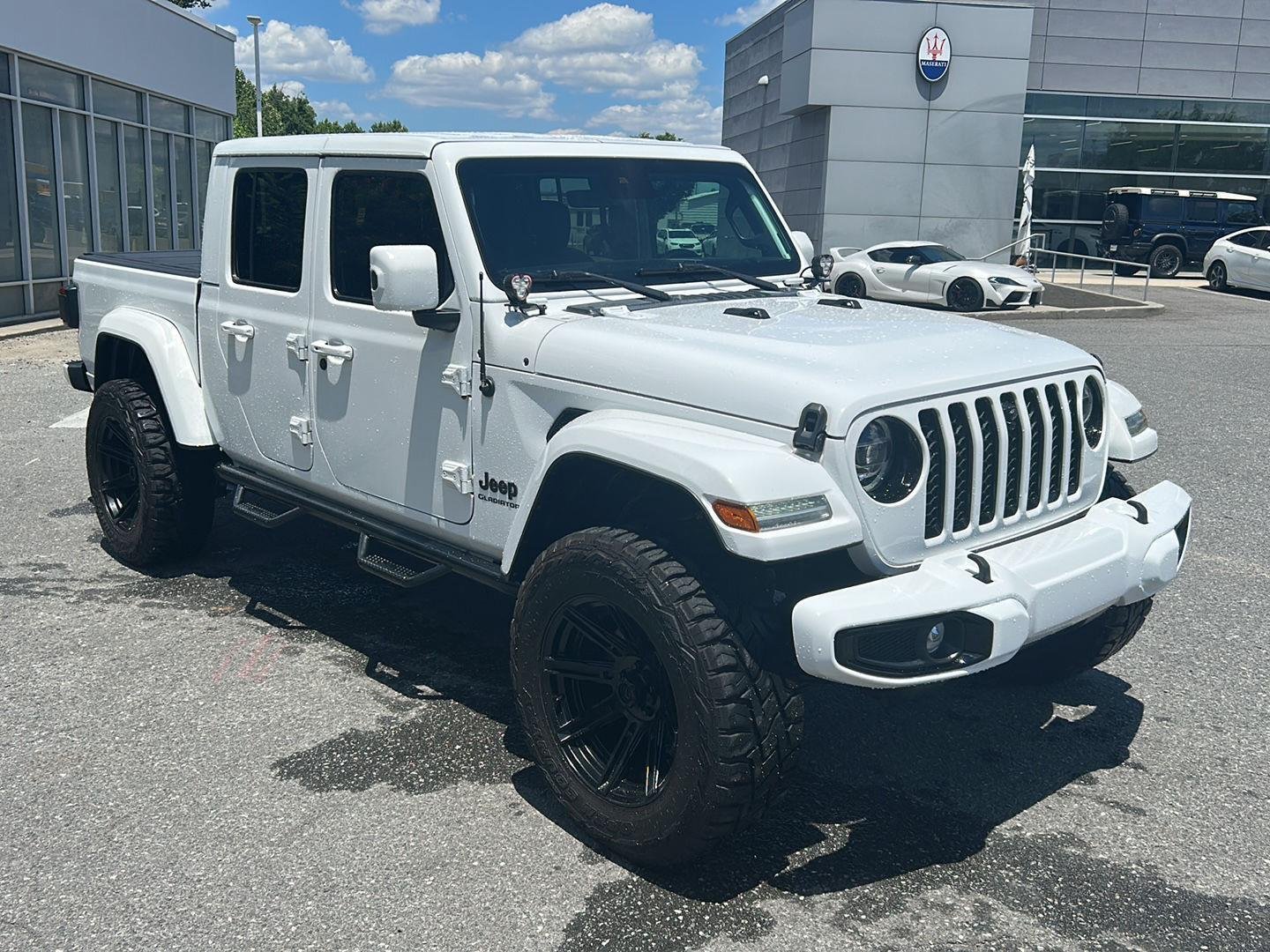 Used 2021 BRIGHT WHITE CLEARCOAT JEEP OVRLND image 7