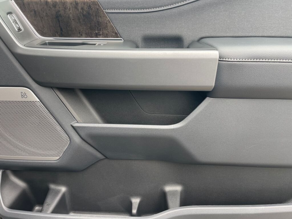New 2026 Carbonized Gray Metallic Ford LARIAT image 24