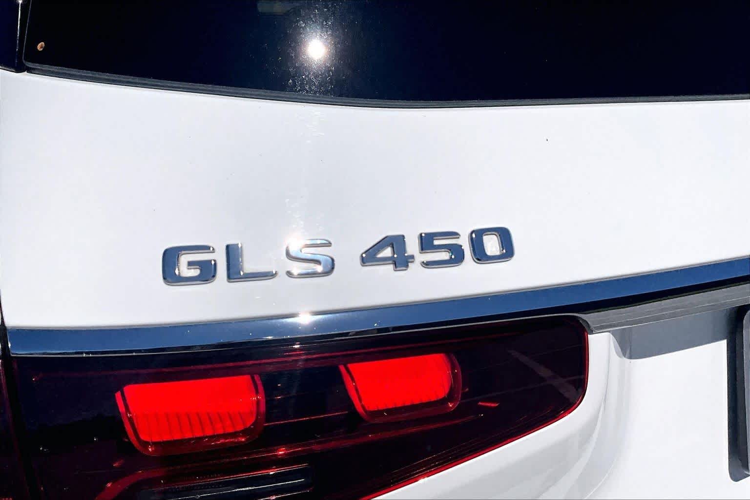 Used 2025 Polar White Mercedes-Benz GLS 450 image 10
