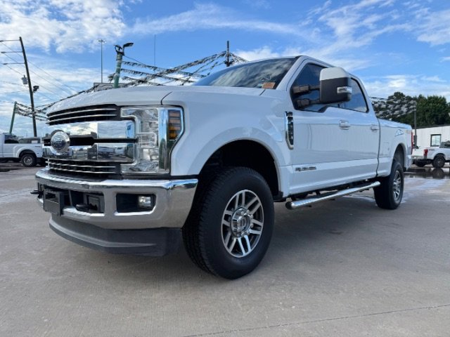 2018 Ford F-250 Lariat 4x4 Crew Cab 8' Box's photo