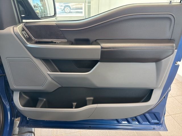 Used 2025 Blue Metallic Ford XLT image 12